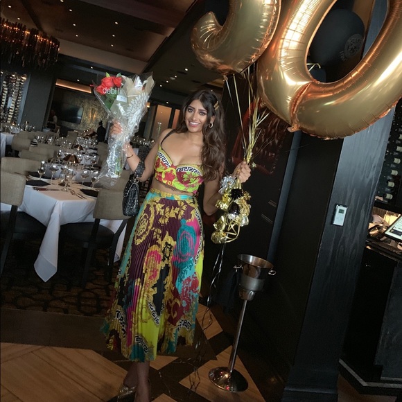 Meet your Posher, Ghazal - Picture 1 of 1